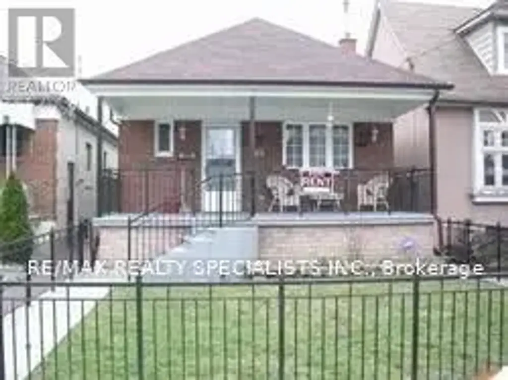 85 Corbett Avenue, Toronto (Rockcliffe-Smythe)